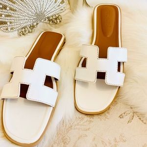 New *Dupe* Hermès Oran *Style*white sandals